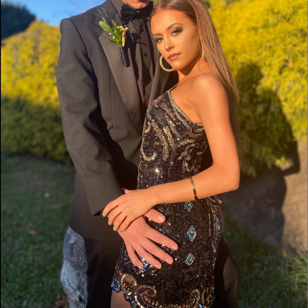 SHERRI HILL HOMECOMING DRESS